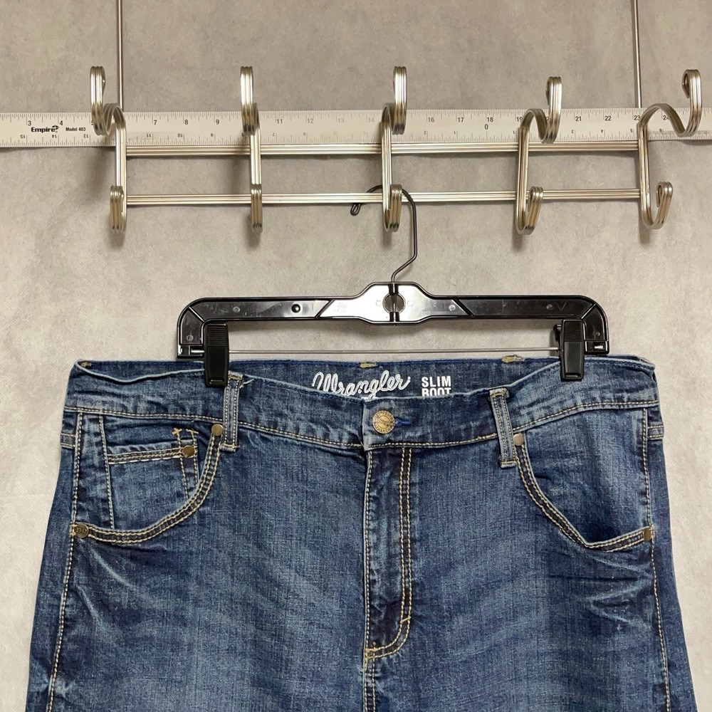 Wrangler Jeans Men 38X30 Blue Denim Retro Slim Boot Cowboy Rodeo Workwear Ranch